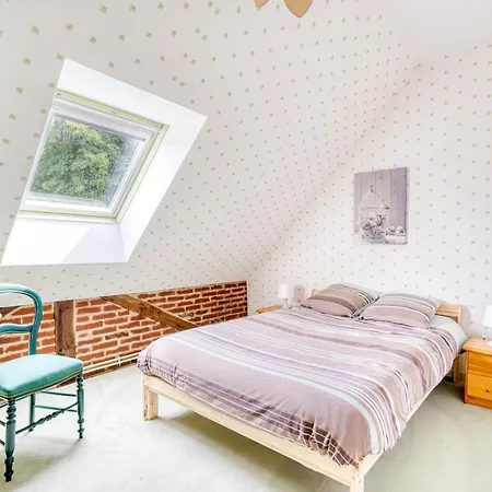 Nunki, Avec Grand Jardin Дом отдыха