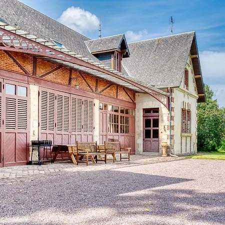 بيت للعطل Nunki, Avec Grand Jardin *