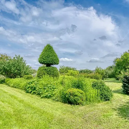 Nunki, Avec Grand Jardin * Tourville-sur-Odon