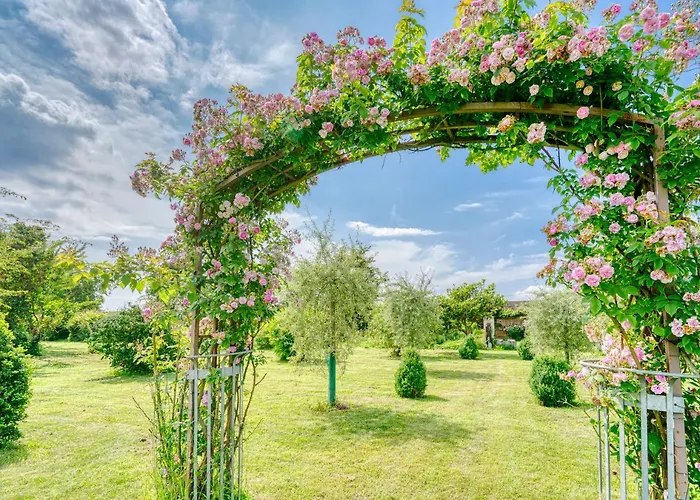 Nunki, Avec Grand Jardin 펜션 *